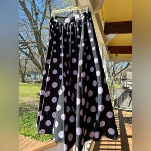 ⭐️ Versona Skirt